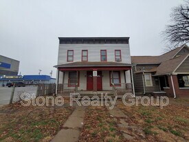 420 S 7th St in Terre Haute, IN - Building Photo