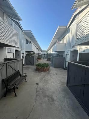 634 W Sierra Madre Blvd in Sierra Madre, CA - Building Photo - Building Photo