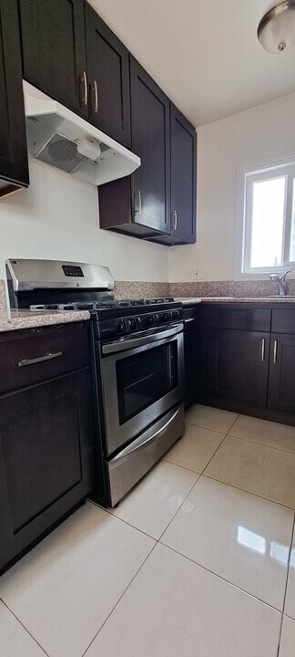 1340 W 85th St, Unit #3 in Los Angeles, CA - Building Photo