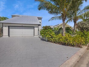 703 Xanadu Pl in Jupiter, FL - Foto de edificio - Building Photo