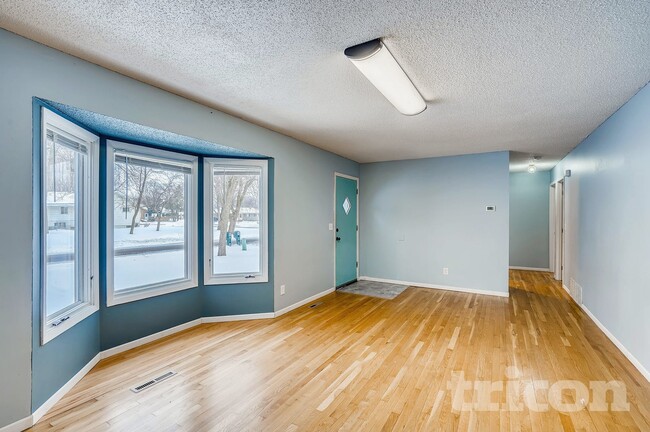 6680 168th St W in Rosemount, MN - Foto de edificio - Building Photo