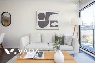 38 W 1st Ave in Vancouver, BC - Building Photo - Building Photo
