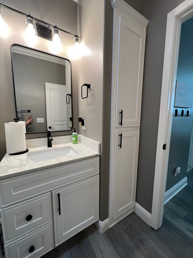 10965 Merritt Dr, Unit First room in Stockton, CA - Building Photo - Building Photo