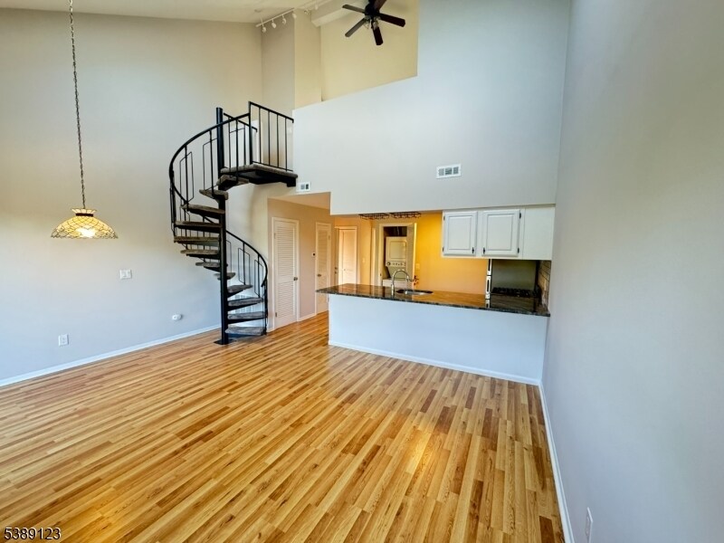 2 Stowe Ct in Vernon, NJ - Building Photo
