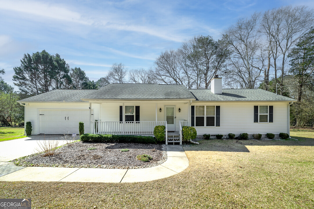 1278 Old Jackson Rd in Locust Grove, GA - Building Photo