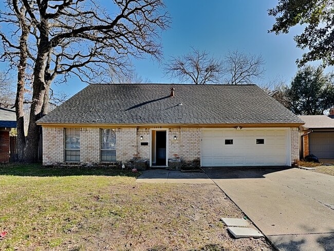 property at 1718 Glen Alta Dr