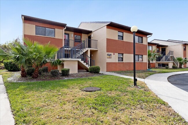 2673 Golf Lake Cir in Melbourne, FL - Building Photo - Building Photo