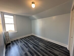 39 Guilden St in New Brunswick, NJ - Building Photo - Building Photo