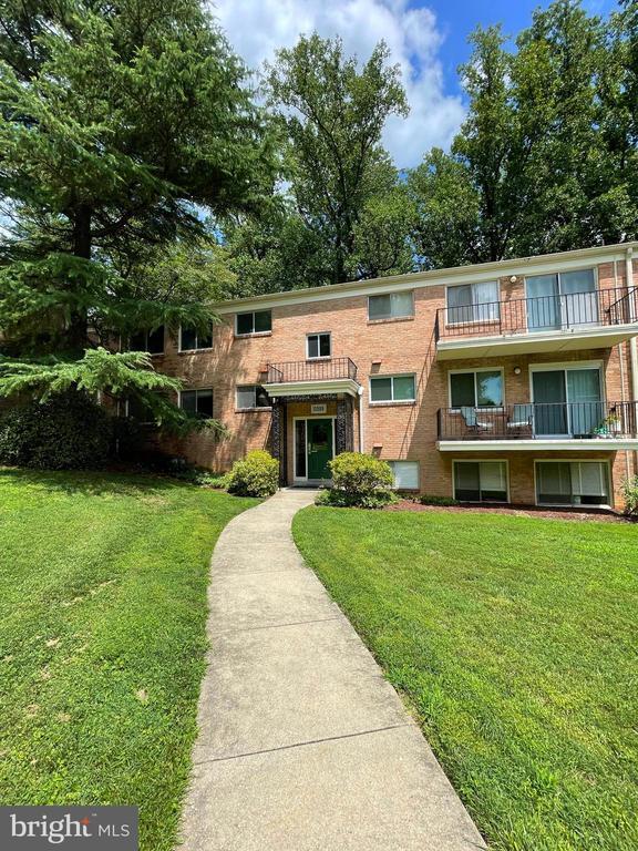 property at 10506 Weymouth St