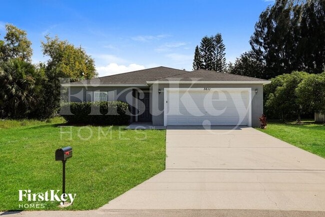property at 3611 SW San Benito St