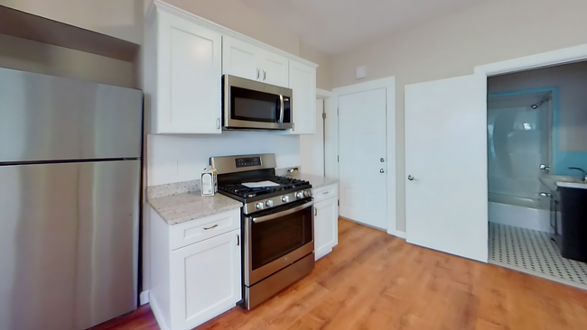 119 George St, Unit 2 in Boston, MA - Building Photo - Building Photo