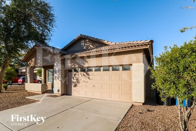 110 N 118th Ave in Avondale, AZ - Foto de edificio - Building Photo