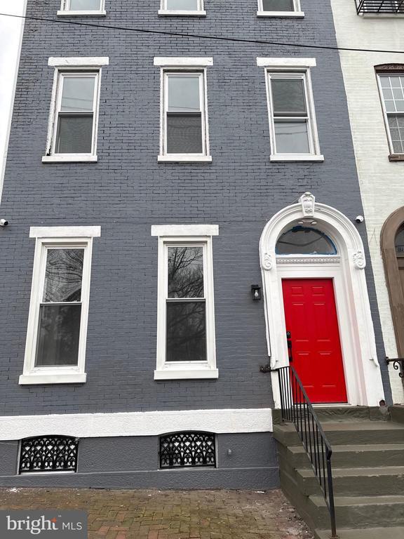 property at 1156 Franklin St