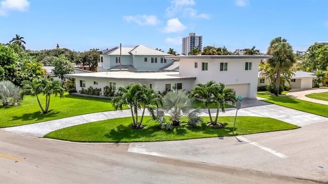 property at 2812 NE 27th St