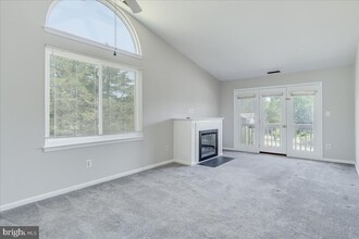 10299 Cliff Swallow Ct-Unit -204-F in New Market, MD - Building Photo - Building Photo