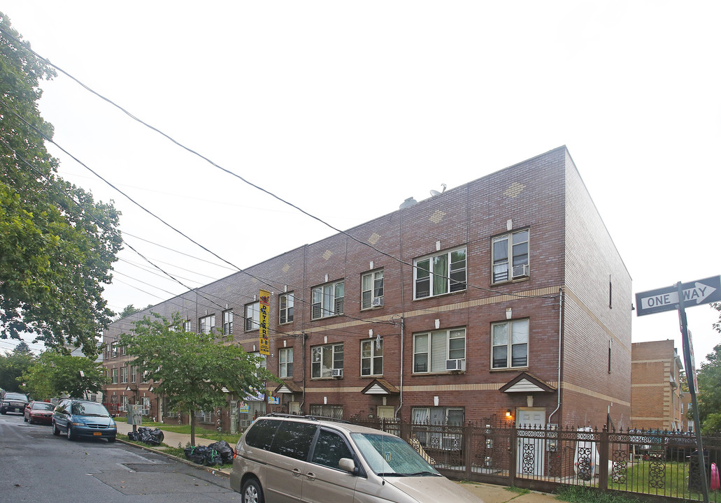 519-529 Milford St in Brooklyn, NY - Building Photo