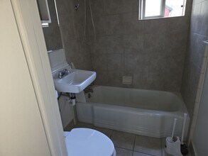 808 Los Angeles Ave in South Lake Tahoe, CA - Building Photo - Building Photo