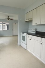 4060 SW 58th Ter, Unit 4060-1A in Davie, FL - Building Photo - Building Photo