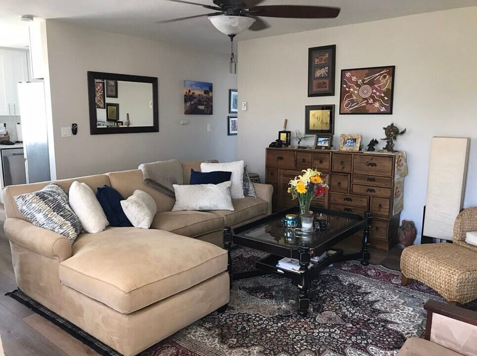 5015 Cape May Ave, Unit 304 in San Diego, CA - Building Photo