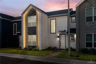 5604 N Crown Point in Pharr, TX - Building Photo