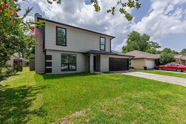 12223 Kingslake Forest Dr