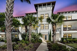 4921 W Paul Ave in Tampa, FL - Building Photo