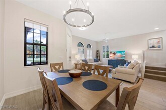 9076 Rialto St in Naples, FL - Building Photo - Building Photo