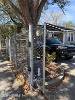 2333 Gilmore St in Jacksonville, FL - Building Photo