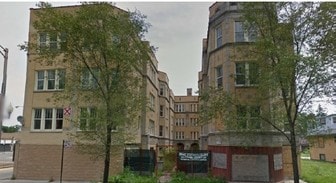 1145 N Austin Blvd Chicago, IL 60651 in Chicago, IL - Building Photo