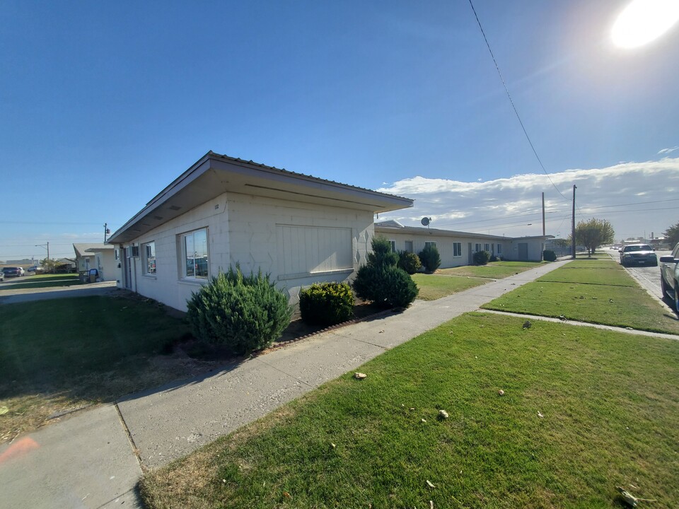 Highland Flats in Pasco, WA - Foto de edificio