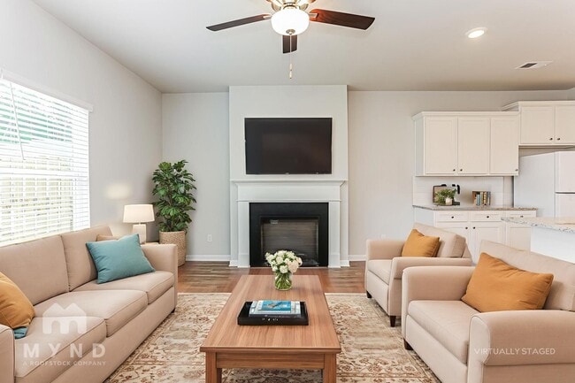 405 Camrose Ave in Union City, GA - Building Photo - Building Photo