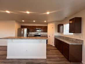 2041 Verona Dr in Fallon, NV - Building Photo - Building Photo