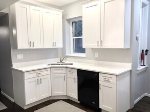 3253 N Kenmore Ave, Unit # 02 in Chicago, IL - Building Photo - Building Photo
