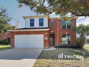 9715 Haleys Comet Cir in Tomball, TX - Foto de edificio - Building Photo