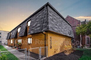 1170 Bryden Rd in Columbus, OH - Building Photo