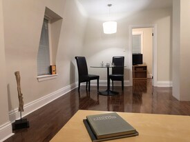 12 Hamilton Av in Hamilton, ON - Building Photo