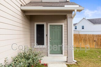 374 Wayne Wy in New Braunfels, TX - Building Photo - Building Photo