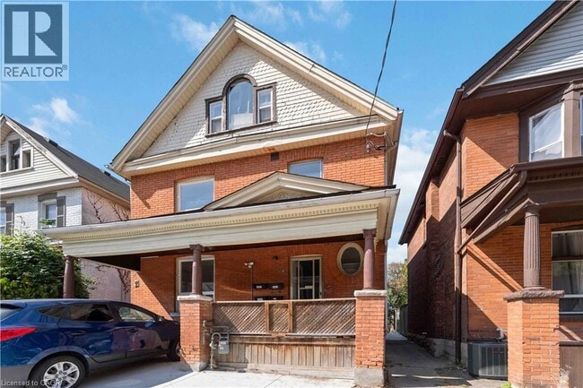 110 Myrtle Ave in Hamilton, ON - Building Photo - Building Photo