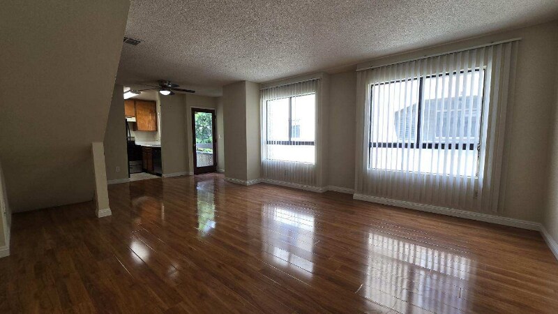 657 W California Ave in Glendale, CA - Building Photo
