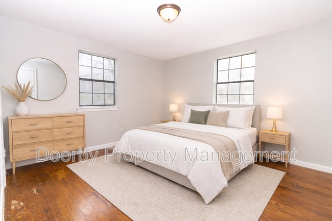 property at 3302 Pinewood Ave