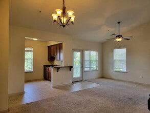 2028 Shady Oak Dr in Mount Joy, PA - Building Photo - Building Photo