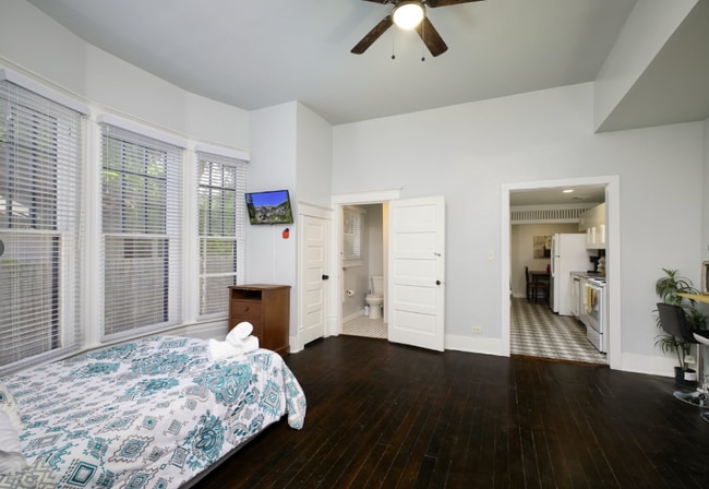 118 Delaware St in San Antonio, TX - Building Photo - Building Photo