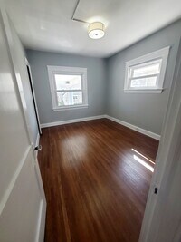 1280 Warren Rd, Unit Upper photo'