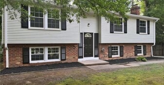 110 Carbe Ct in North Chesterfield, VA - Building Photo