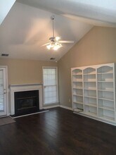 321 Stonybrook Cir in Athens, GA - Building Photo - Building Photo