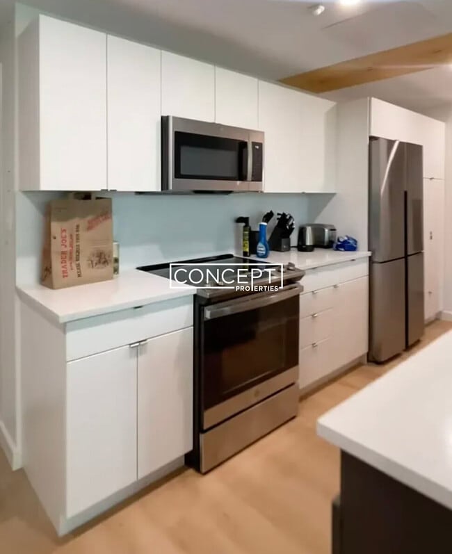 property at 17 E Lenox St