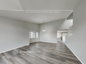 15630 Canby Dr in Monroe, WA - Foto de edificio - Building Photo