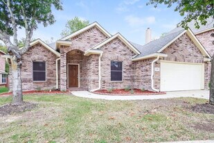 119 Chamblin Dr in Cedar Hill, TX - Building Photo
