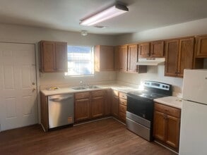 350 S Davis St in Conway, AR - Building Photo - Building Photo