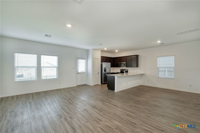 149 Rooster Wy in Jarrell, TX - Building Photo - Building Photo